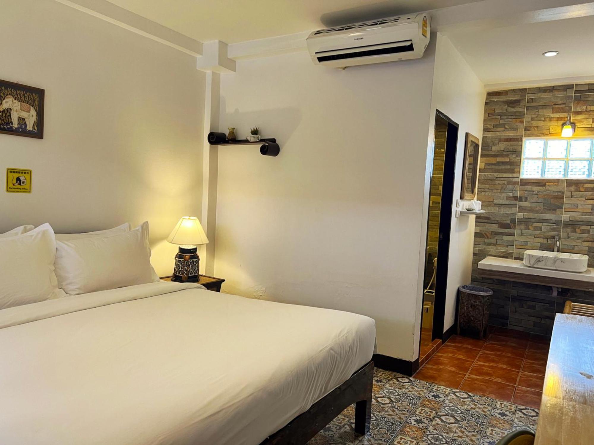 Somwang Boutique Hotel Chiang Mai Bagian luar foto