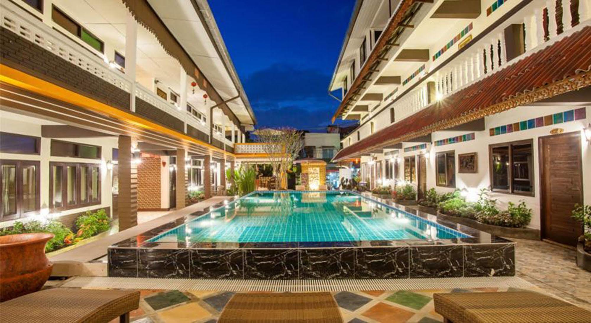 Somwang Boutique Hotel Chiang Mai Bagian luar foto